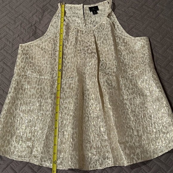 Leopard Metallic Print Top - Picture 3 of 5